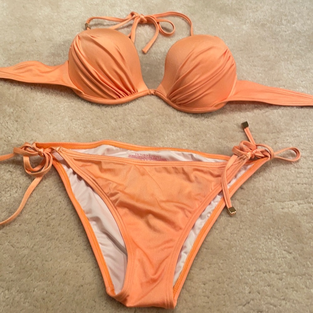 Victoria’s Secret Coral 2 Piece Bathing Suit, 32D